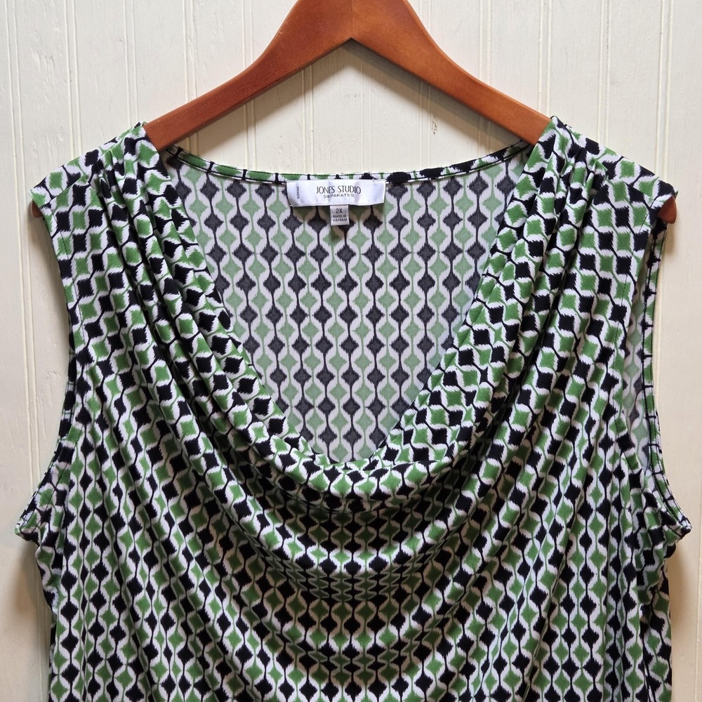 Jones Studio Tank Top Womens Plus 2X Green Cowl Neck Sleeveless Jersey Geometric